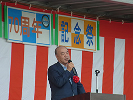 開会式の様子(挨拶する池田社長)